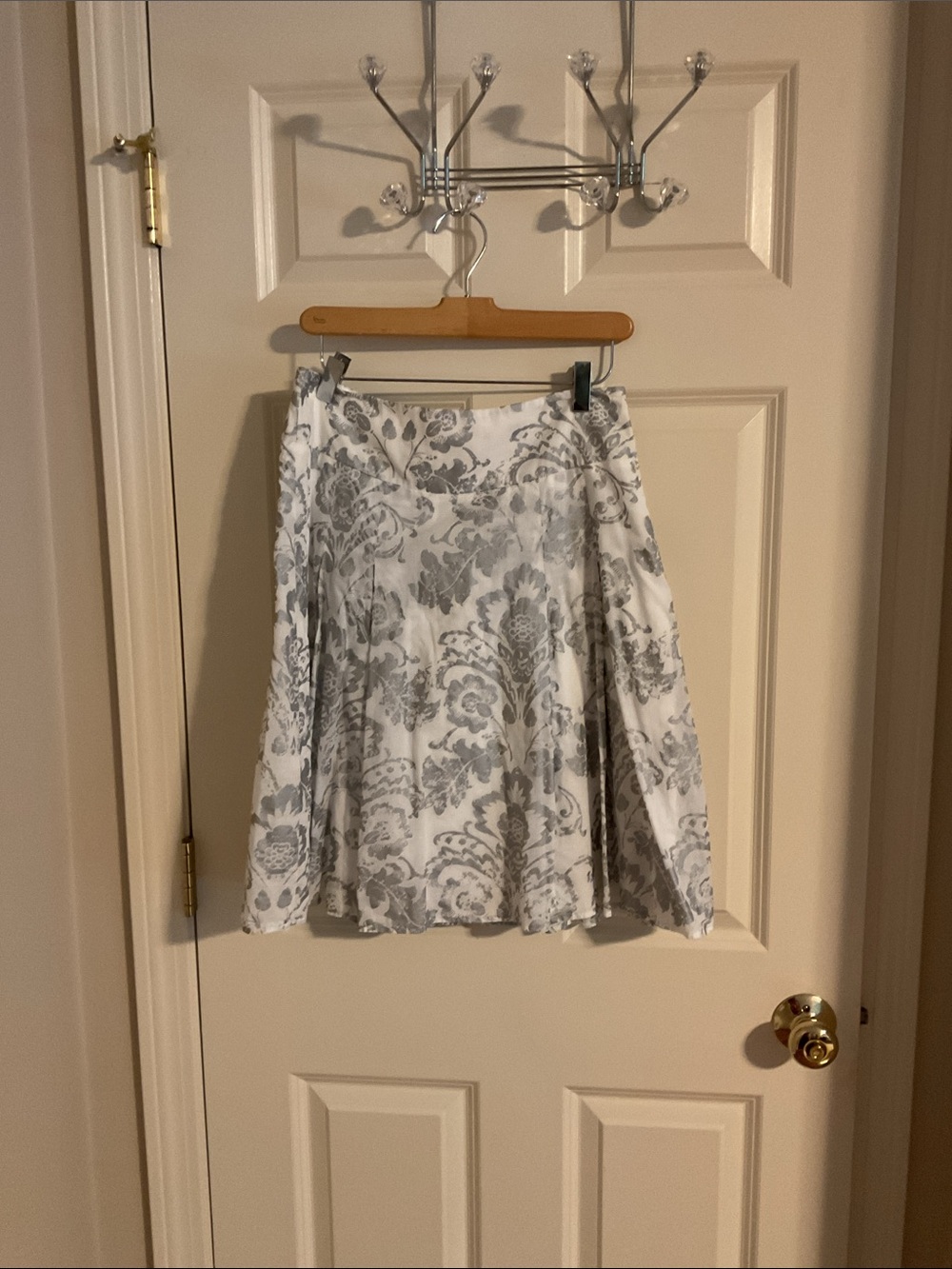 LOFT White Skirt with Gray Floral Print